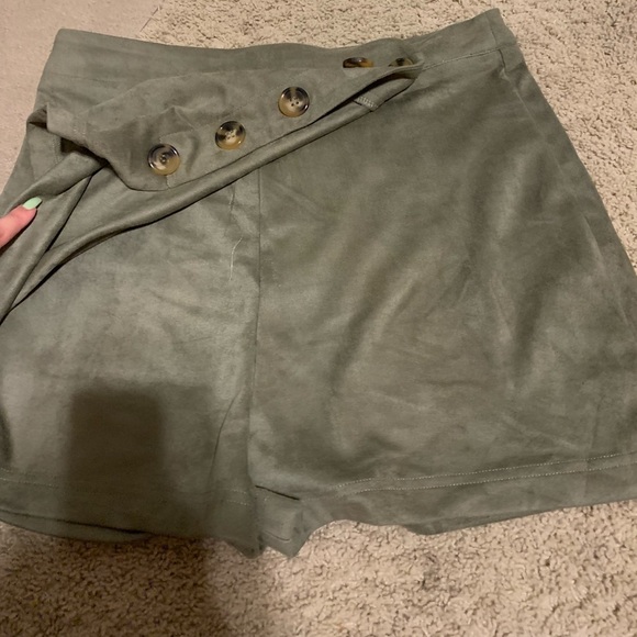 Alter’d State suede Skort - Picture 2 of 4